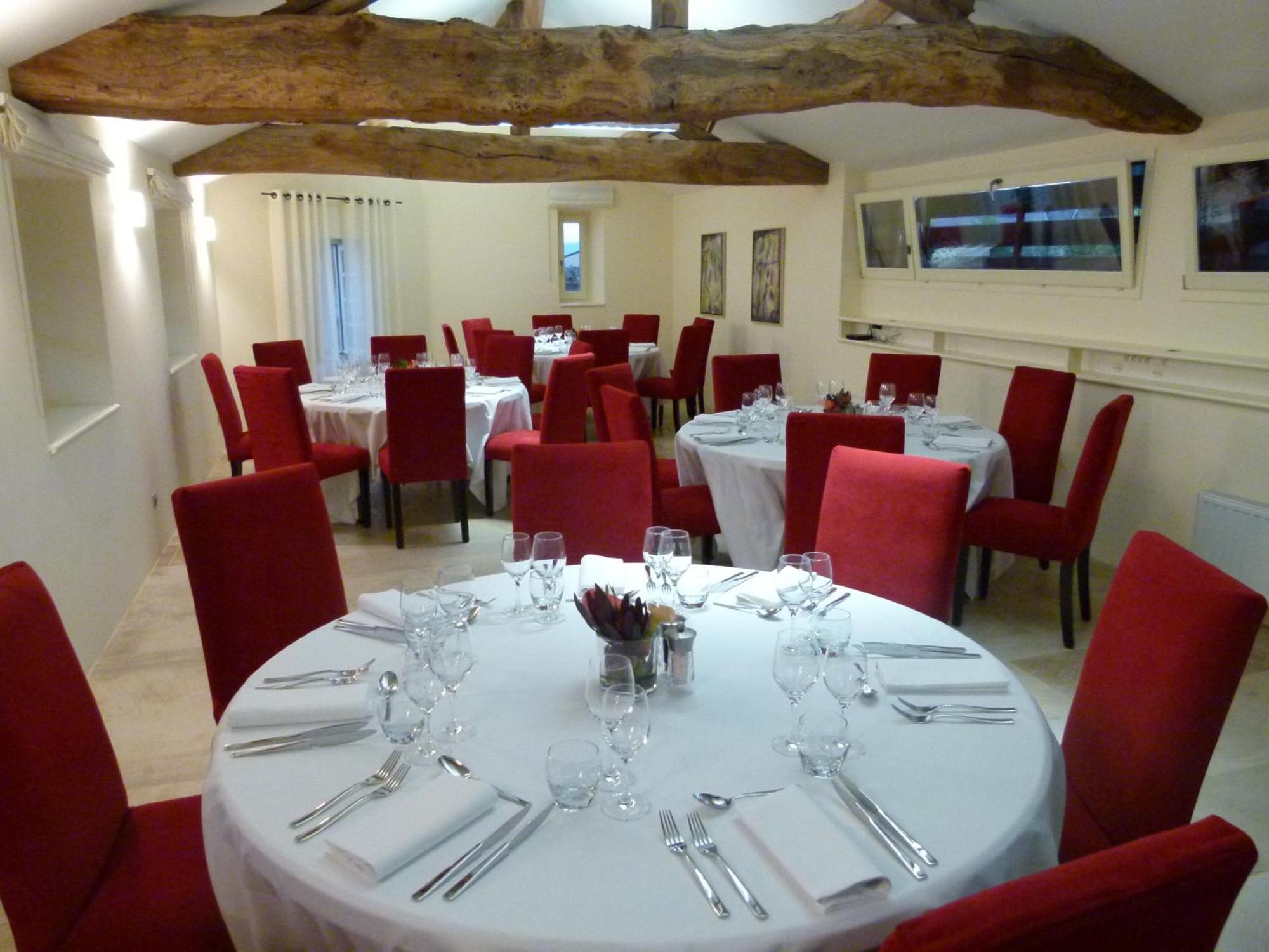 Hotel-Restaurant Le Chateau De Besseuil, Macon Nord - Teritoria Clesse  Exterior photo